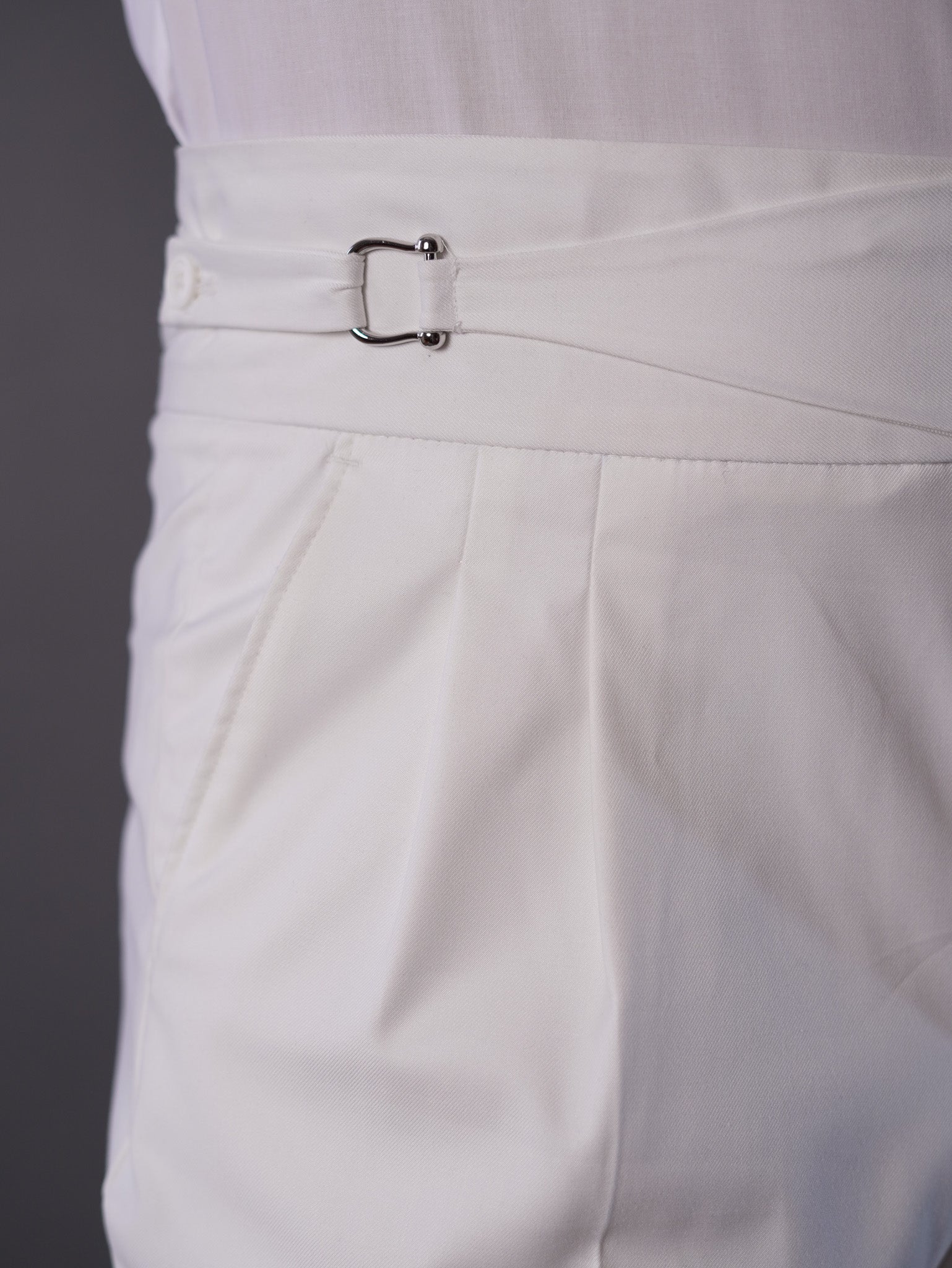 Two side high waist gurkhra trousers -off white