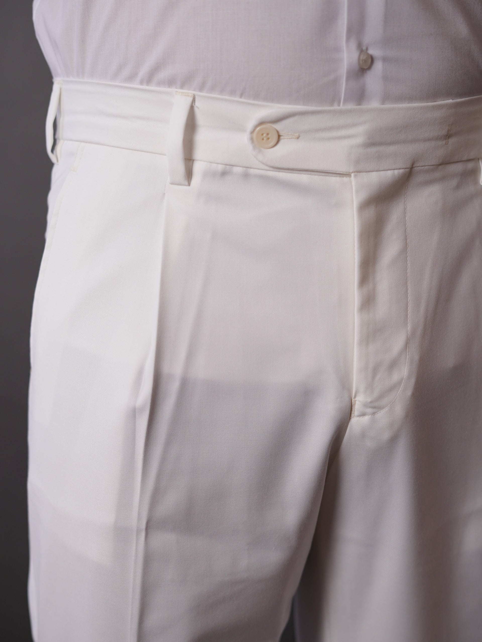 slim fit chino pants off white