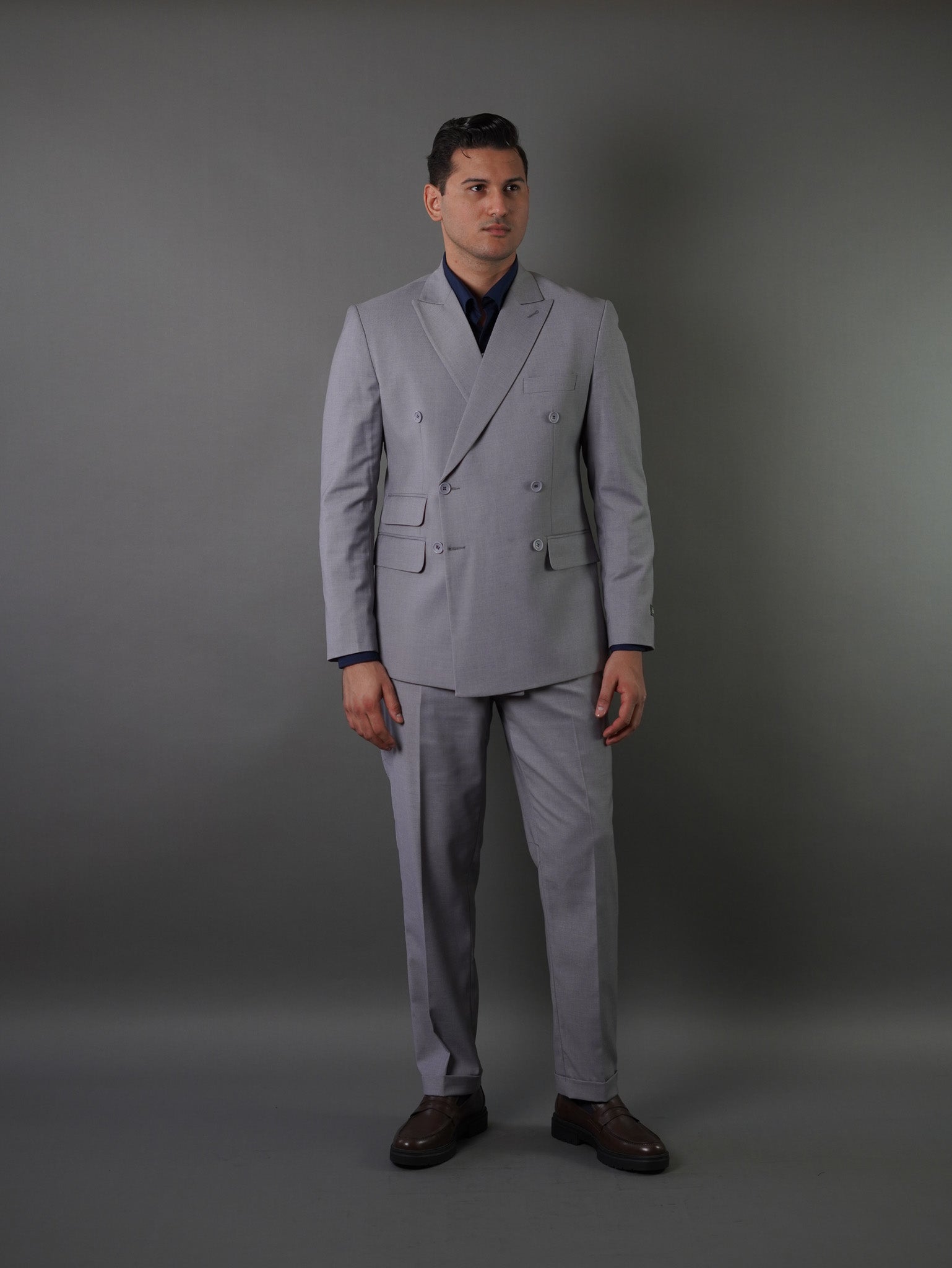 Double breasted suit -gray