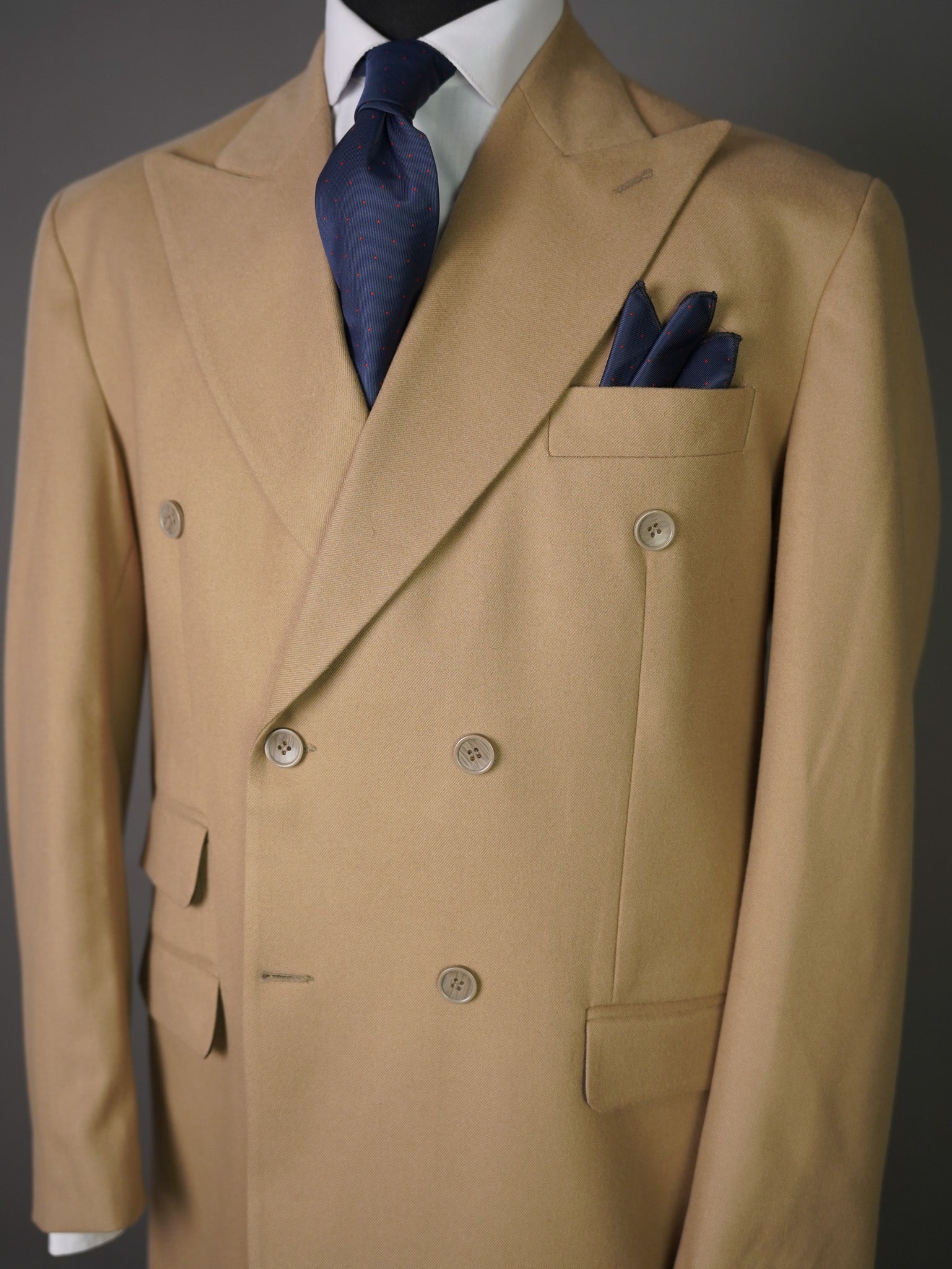 Double breasted Peak label long coat - Beige