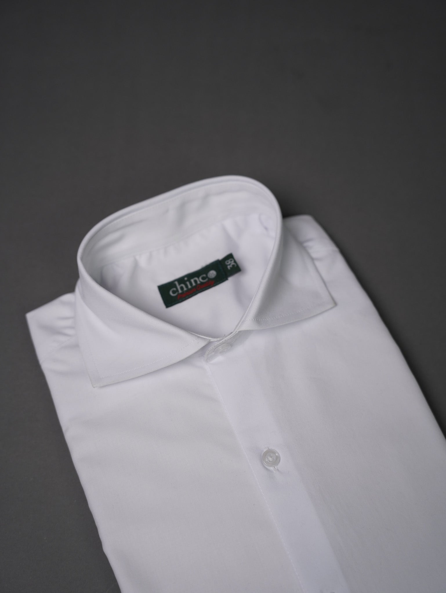 Spread collar- white